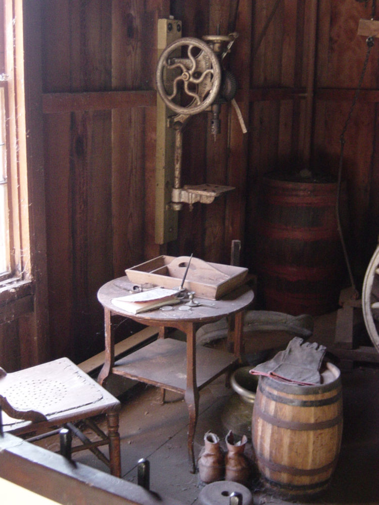 Historical display of a workshop at the Woodside Store