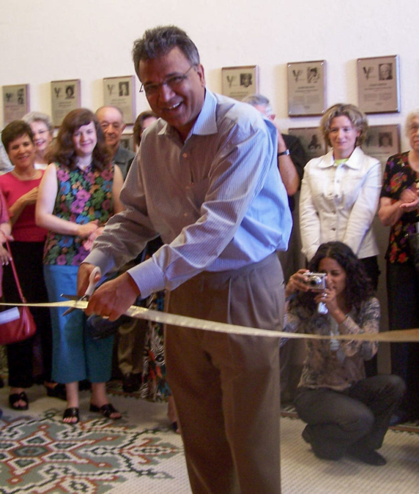 Umang Gupta at opening ceremony for Land of Opportunity exhibit at the San Mateo County History Museum