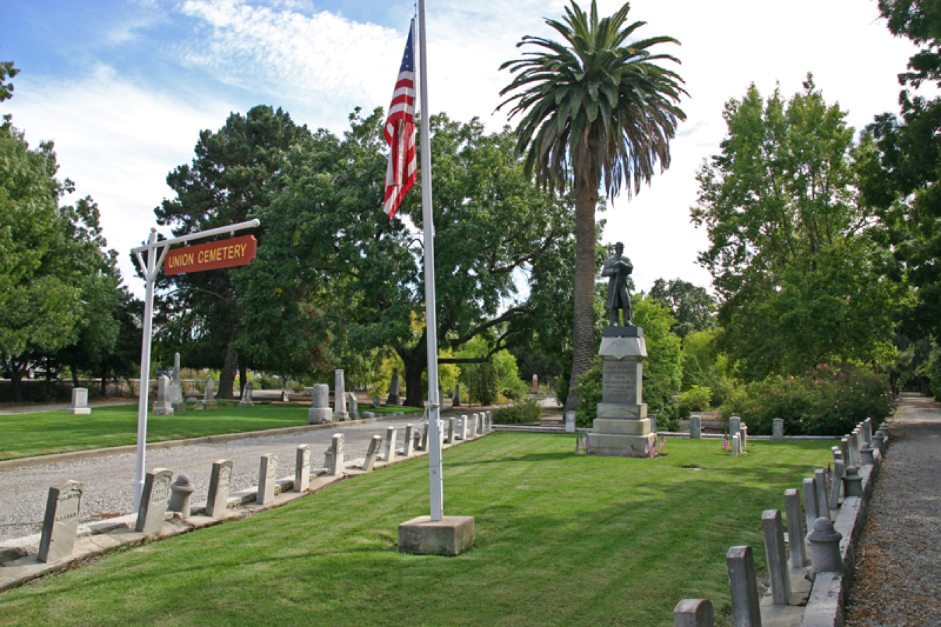 Flag flying at Historic Union Cemetery