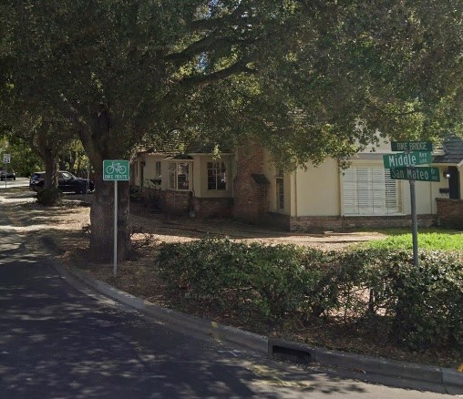 Residential street corner in Menlo Park