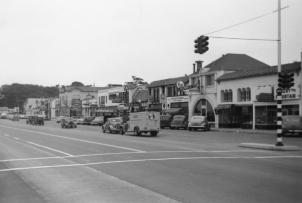 Cars and trucks on El Camino in Millbrae in 1947